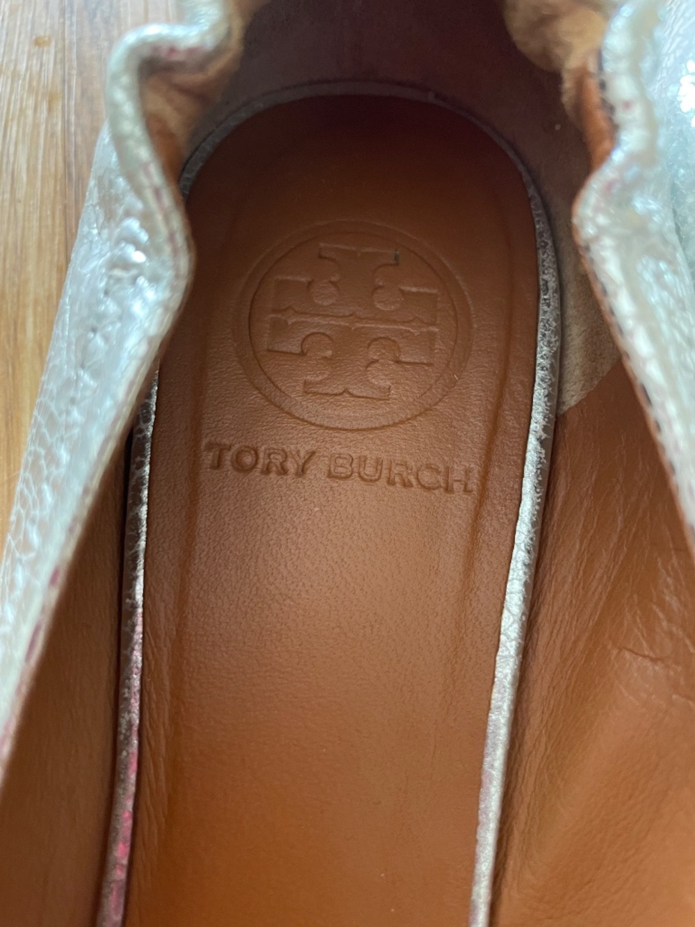 Tory Burch Logo Ballet Flats Metallic/Silver Size 7 - Picture 3 of 8